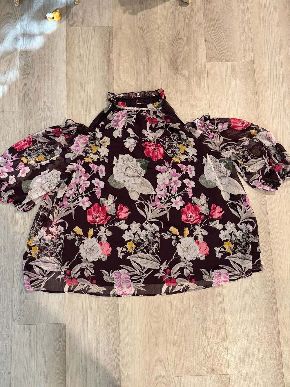 Lane Bryant Blouse Size 20 Cold Shoulder Floral Print Purple Chiffon
